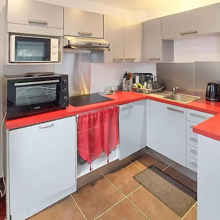 In Le Chatel With Swimming Pool *