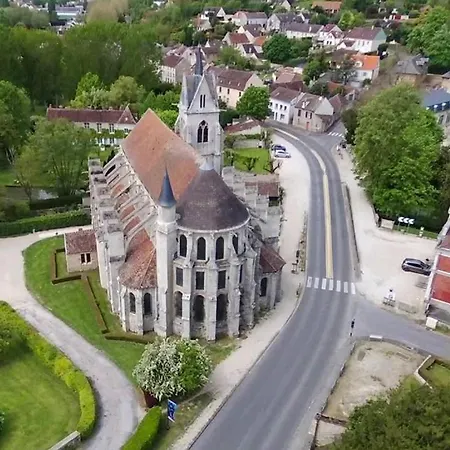 Ferienhaus In Le Chatel With Swimming Pool