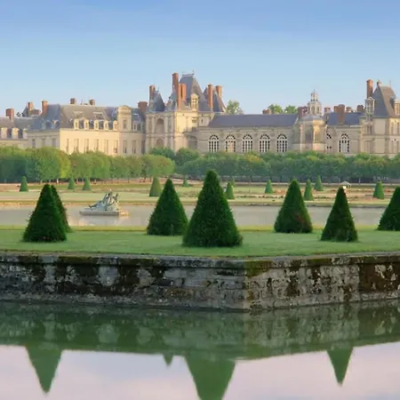 In Le Chatel With Swimming Pool Ferienhaus